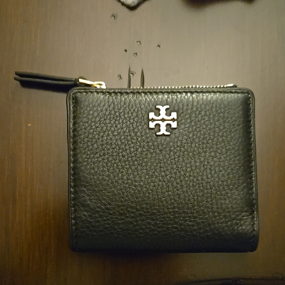 Tory Burch Black Leather Wallet